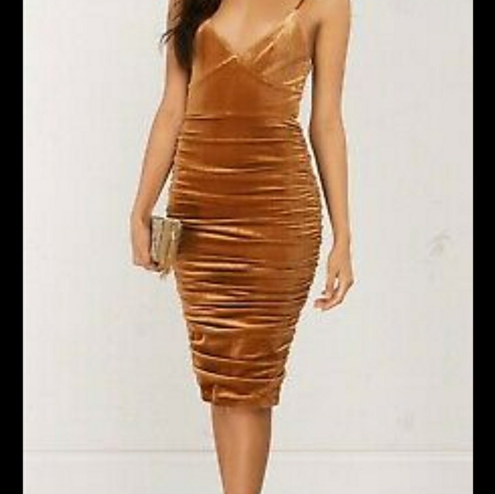 BRAND NEW Velvet Midi Dress